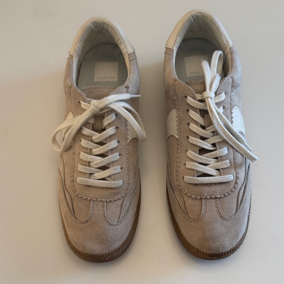 Dolce Vita Women’s Tan and White Sneakers - Picture 6 of 6